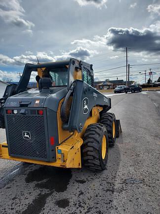 Image of John Deere 330G equipment image 2