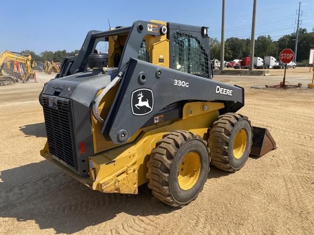 Image of John Deere 330G equipment image 2