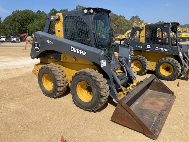 Image of John Deere 330G equipment image 3
