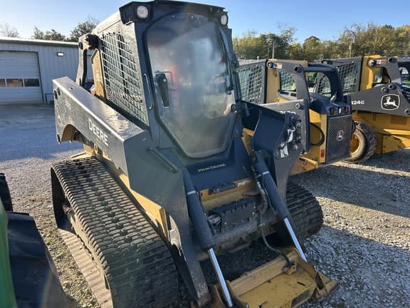 Image of John Deere 331G Primary image