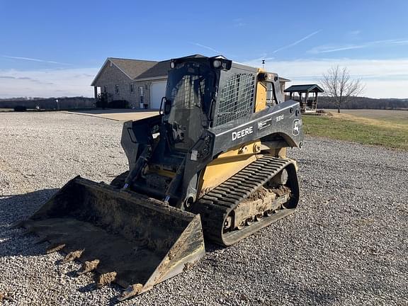 Image of John Deere 331G Primary image