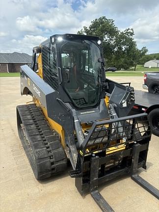 Image of John Deere 331G Primary image