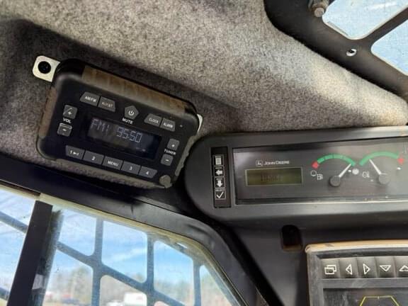 Image of John Deere 331G equipment image 1