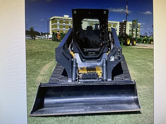 Image of John Deere 331G Image 0