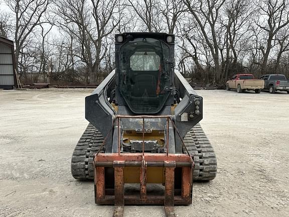 Image of John Deere 331G equipment image 4