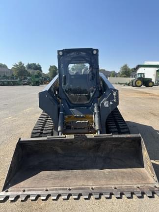 Image of John Deere 331G equipment image 2