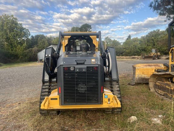Image of John Deere 331G equipment image 2