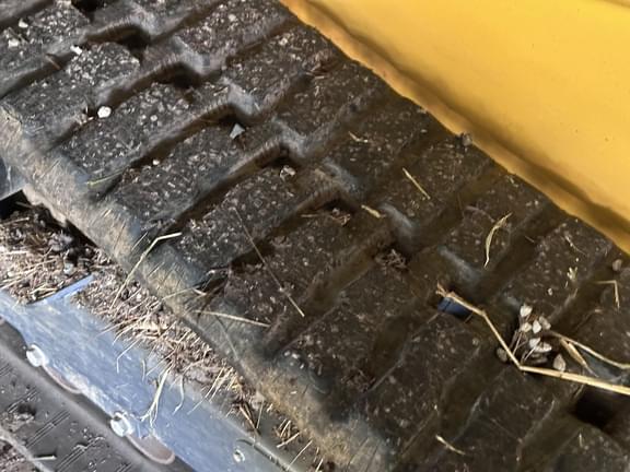 Image of John Deere 331G equipment image 3