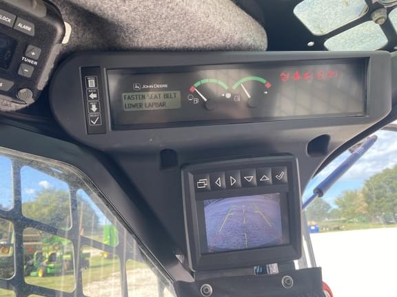 Image of John Deere 331G equipment image 4