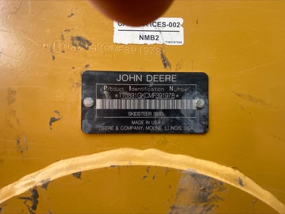 Image of John Deere 331G equipment image 4