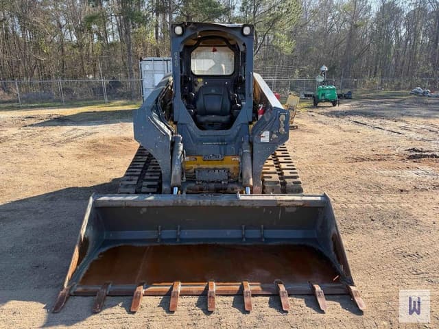 Image of John Deere 331G equipment image 2