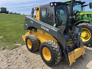 Main image John Deere 332G 6