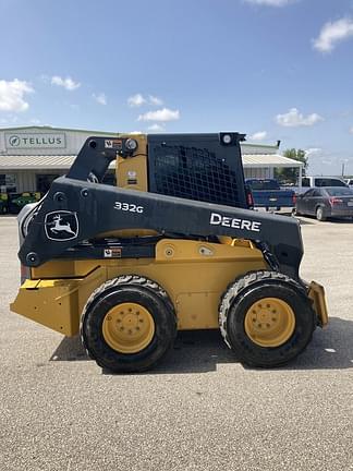 Image of John Deere 332G equipment image 3