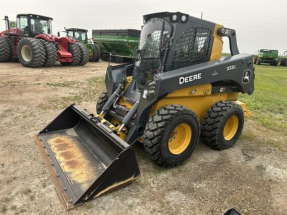 Image of John Deere 332G equipment image 1
