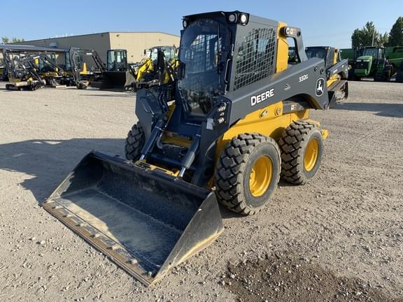 Image of John Deere 332G equipment image 1