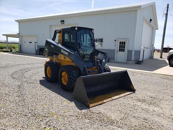 Image of John Deere 332G Image 0