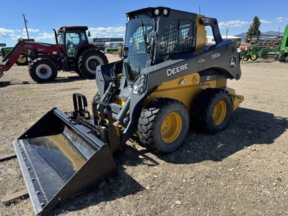 Main image John Deere 332G