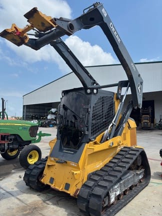 2021 John Deere 333G Equipment Image0