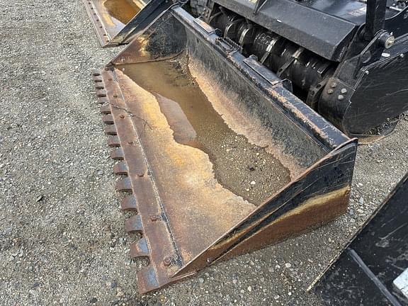 Image of John Deere 333G equipment image 2
