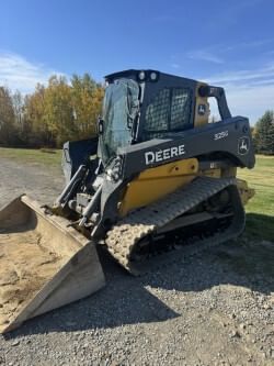 2021 John Deere 333G Equipment Image0