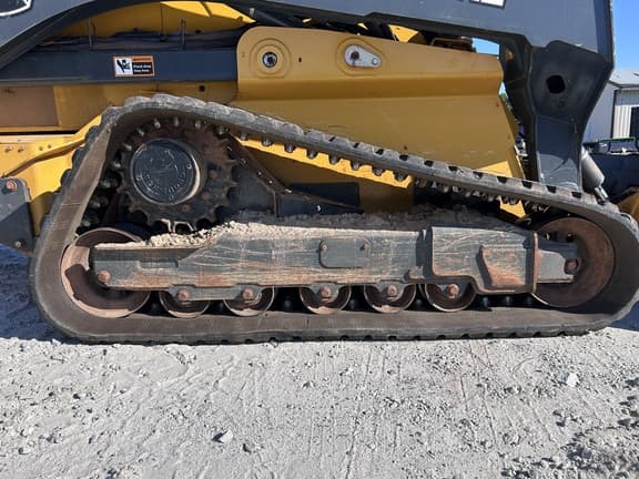 Image of John Deere 333G equipment image 1