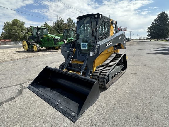 2021 John Deere 333G Equipment Image0