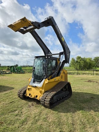 2021 John Deere 333G Equipment Image0