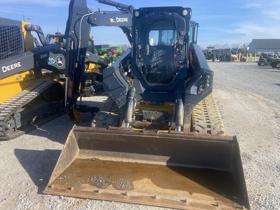 Image of John Deere 333G equipment image 3