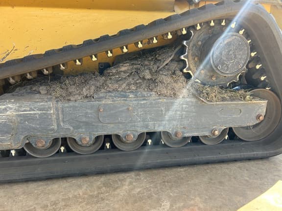 Image of John Deere 333G equipment image 4