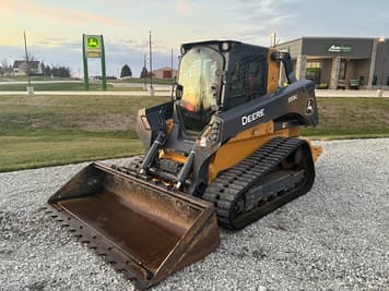 Main image John Deere 333G