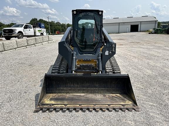 Image of John Deere 333G equipment image 1