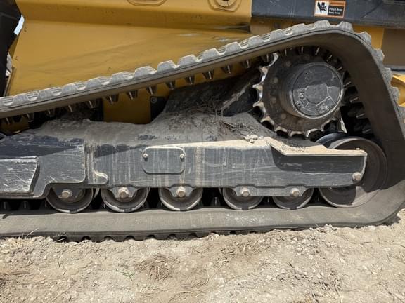 Image of John Deere 333G equipment image 3
