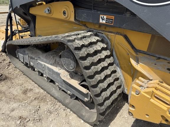 Image of John Deere 333G equipment image 4