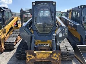 2021 John Deere 333G Image