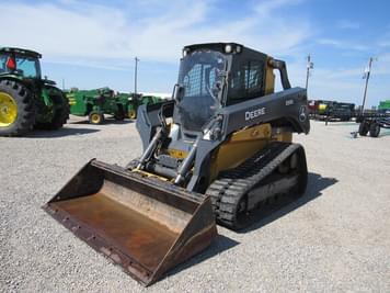 Main image John Deere 333G