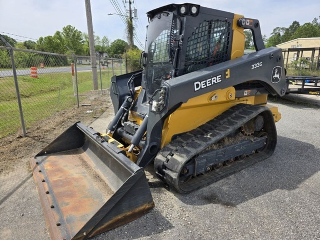 Main image John Deere 333G