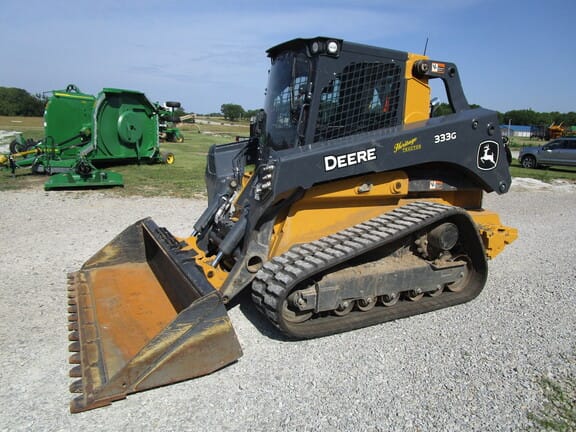 Main image John Deere 333G