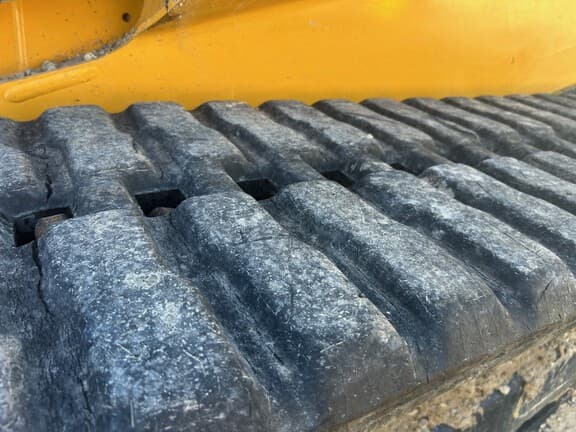 Image of John Deere 333G equipment image 4