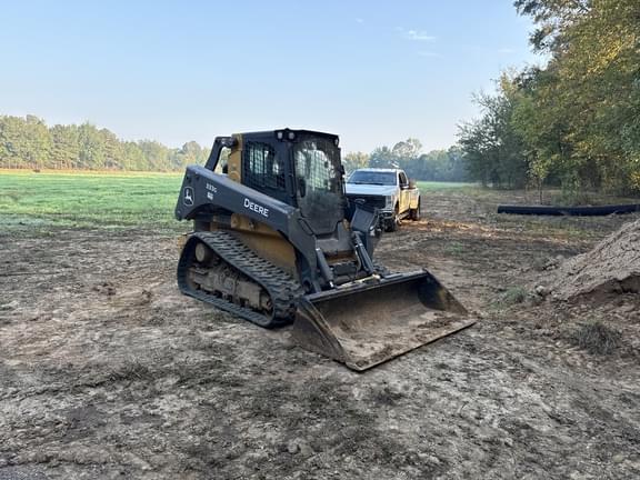 Image of John Deere 333G equipment image 3