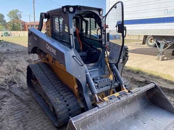 Image of John Deere 333G equipment image 4