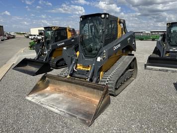 Main image John Deere 333G