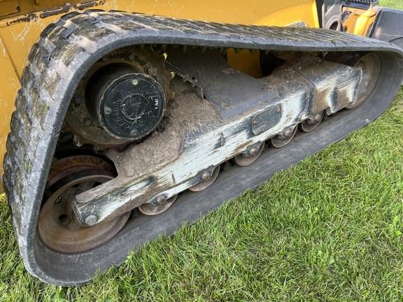 Image of John Deere 333G equipment image 2