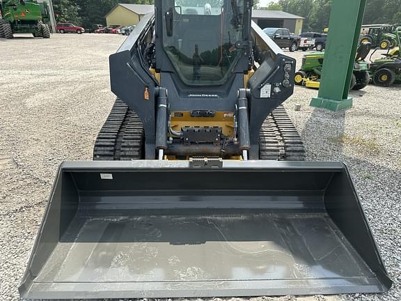 Image of John Deere 333G equipment image 4