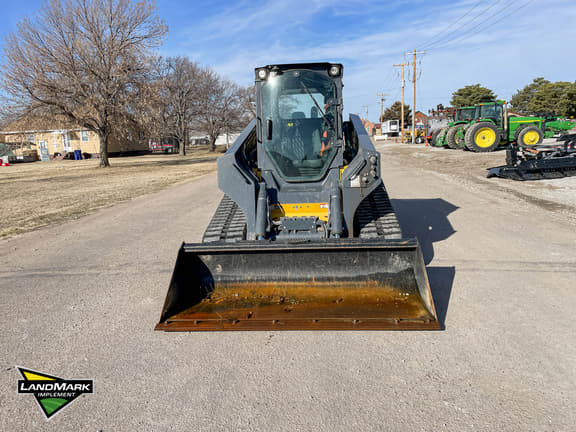 Image of John Deere 333G equipment image 1