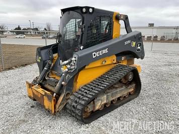 Main image John Deere 333G
