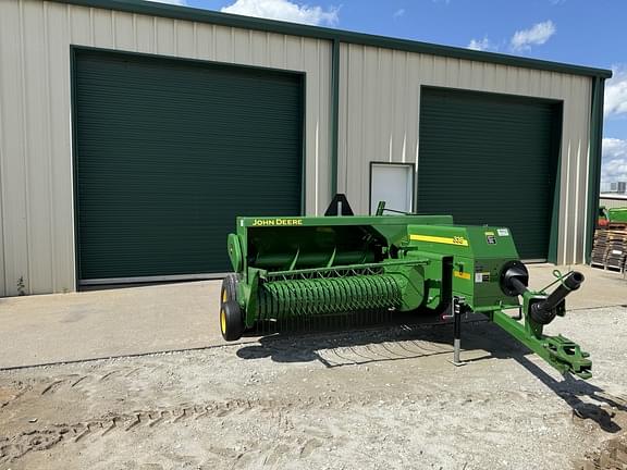 Image of John Deere 338 equipment image 4
