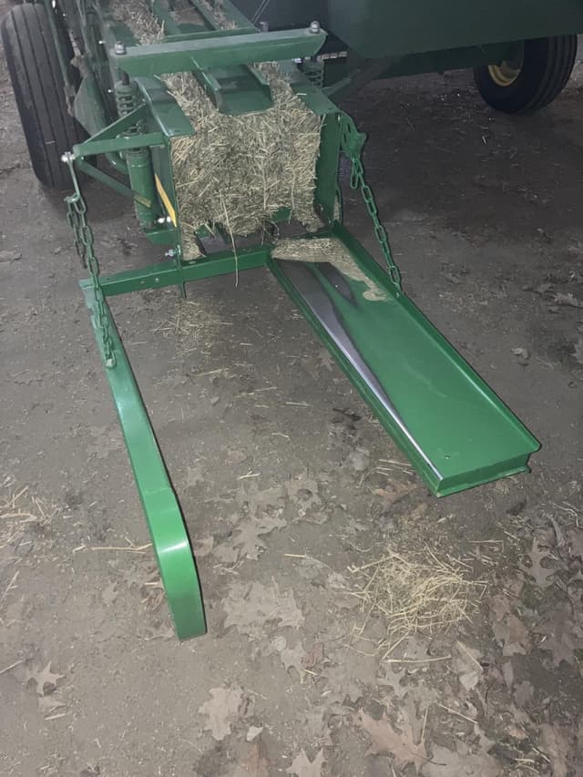 Image of John Deere 348 equipment image 3