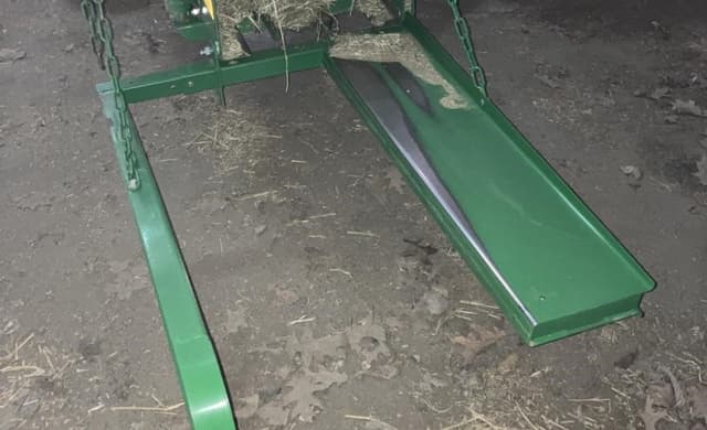 Image of John Deere 348 equipment image 3