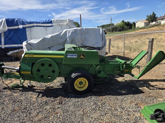Image of John Deere 348 equipment image 2