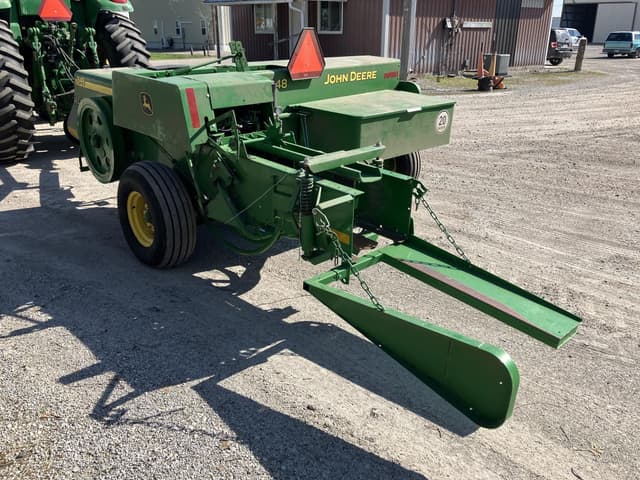 Image of John Deere 348 equipment image 2
